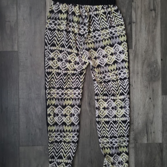 Pants - Picture 2 of 3